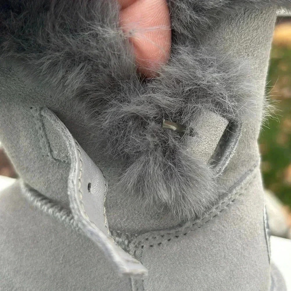 BEARPAW Betsy Gray Fog suede boot, wool blend, sheepskin,rain/stain repellent-11 - Picture 10 of 13